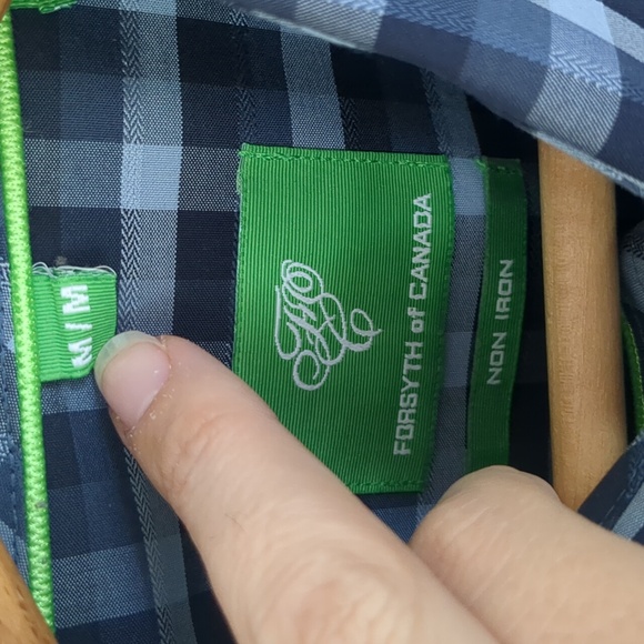 Forsyth of Canada Men's Long Sleeve Button Down Shirt Size Medium Blue Plaid - Picture 2 of 10